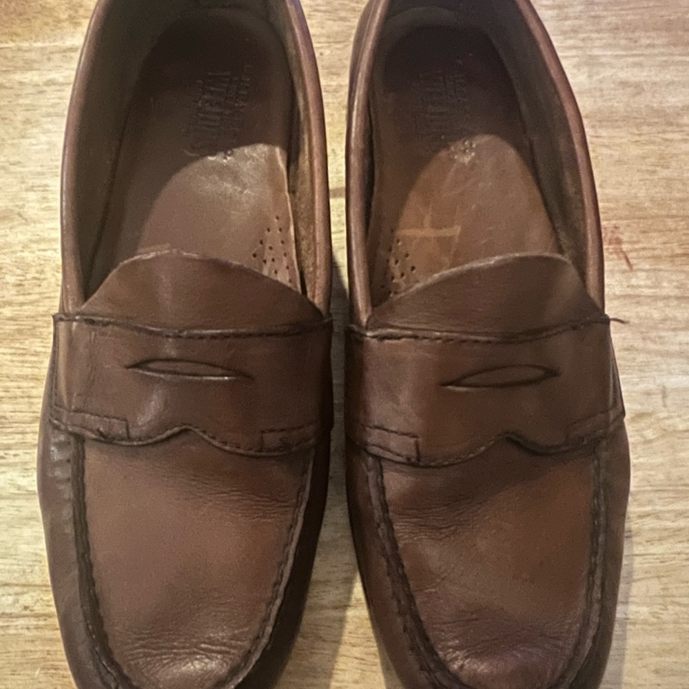 Sperry Women’s Brown Leather Penny Loafers - Picture 2 of 6